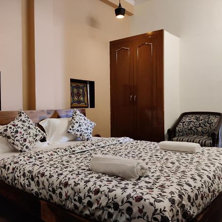 The Karauli Villa By Le Pension Stays Jaipur Buitenkant foto