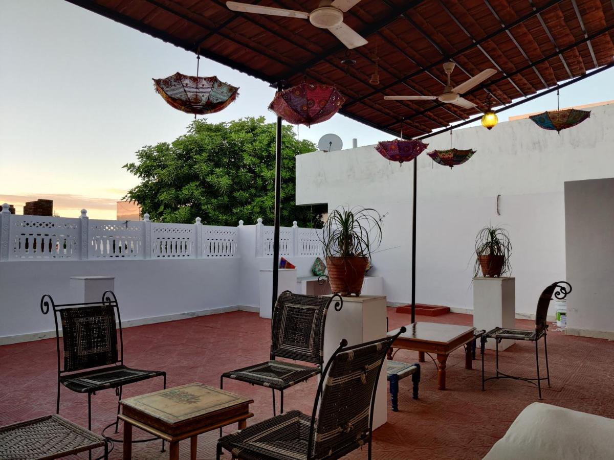 The Karauli Villa By Le Pension Stays Jaipur Buitenkant foto